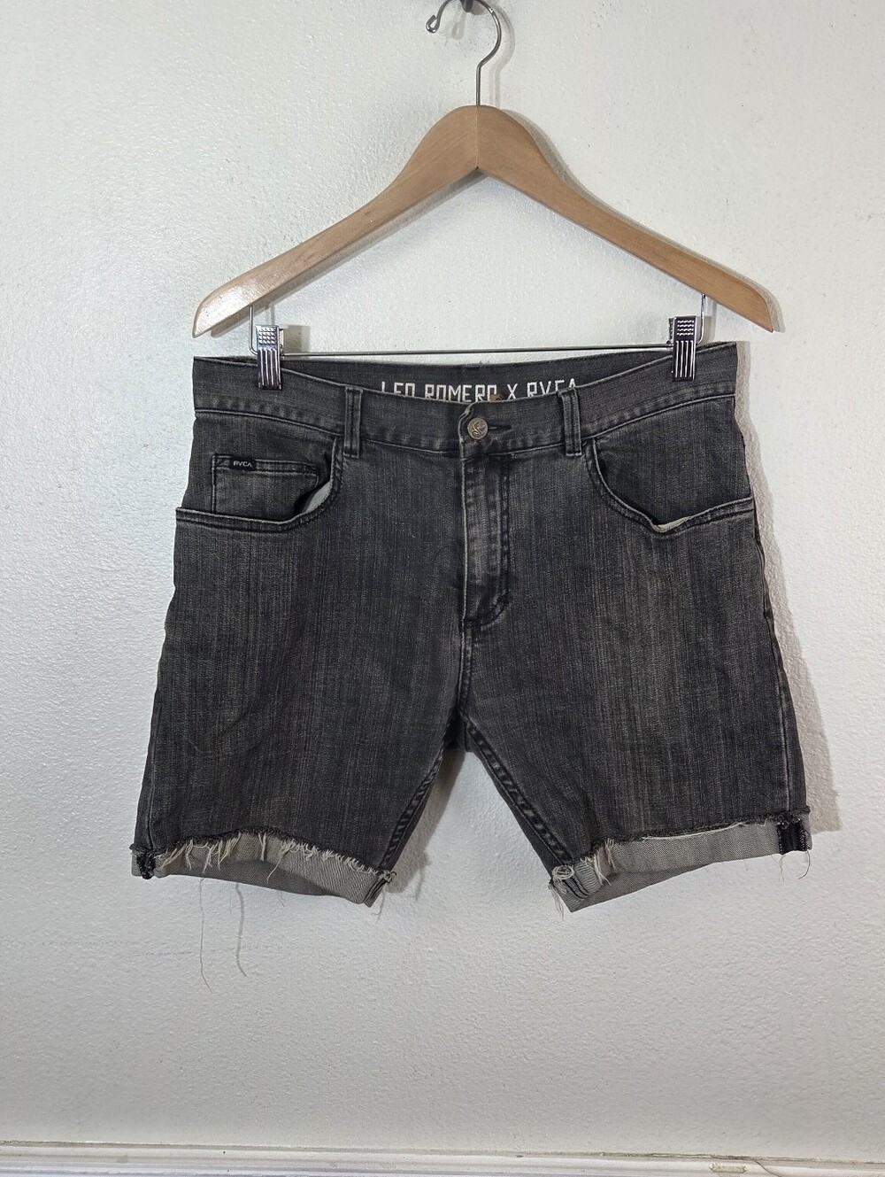 RVCA Leo Romero Men's Denim Shorts 32 Gray Black Distressed Raw Hem Skate